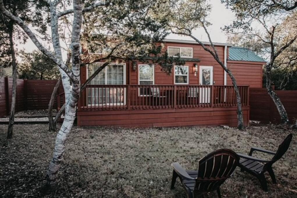 The Longhorn Cabin - Cabins At Rim Rock Остин Экстерьер фото